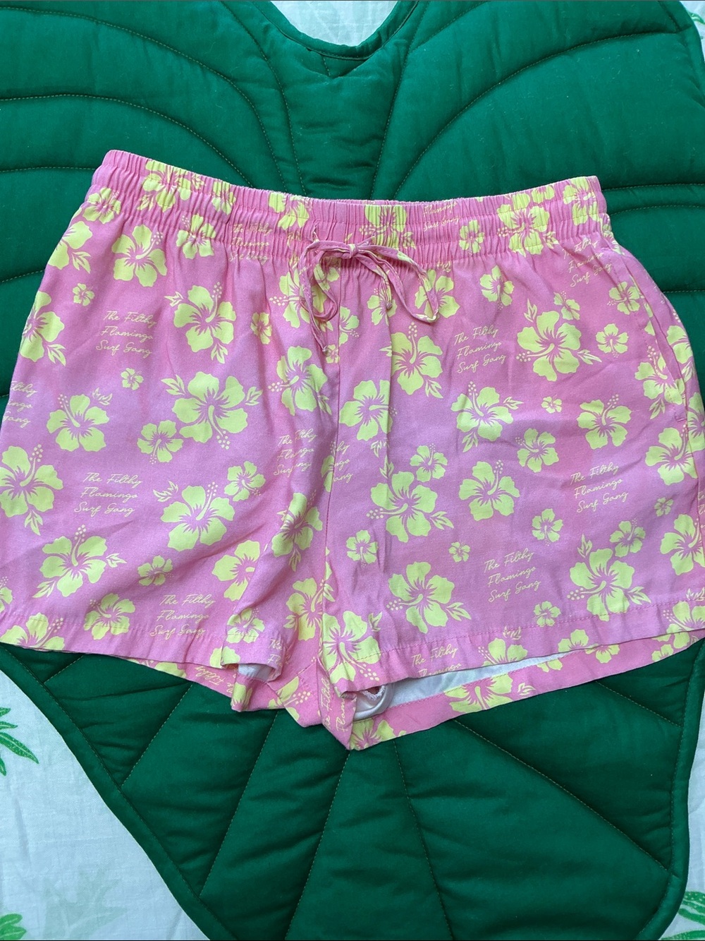 Duvin pink/yellow hibiscus the filthy flamingo surf gang walk shorts, size M.